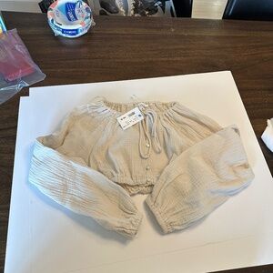 NWT gauze long sleeve crop top